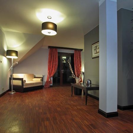 Maranello Villa Otwock Exterior foto